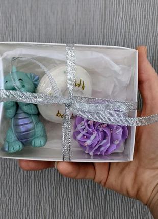 Подарочный набор. мыло ручной работы. подарок для детей. мыло детское