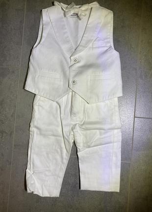 Святковий білий костюм-двійка на хлопчика 6-9 міс (68-74 р)