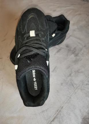 Кросівки adidas yeezy boost 700 v2 black . р 36-414 фото