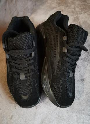 Кросівки adidas yeezy boost 700 v2 black . р 36-415 фото