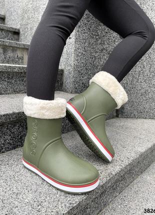 Жіночі зелені гумові чоботи4 фото
