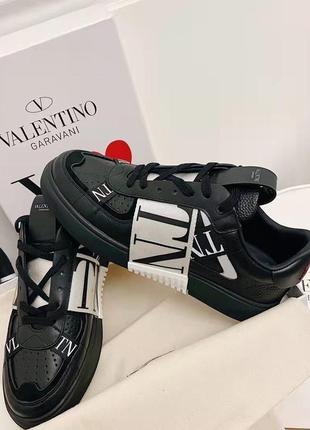 Кеди valentino