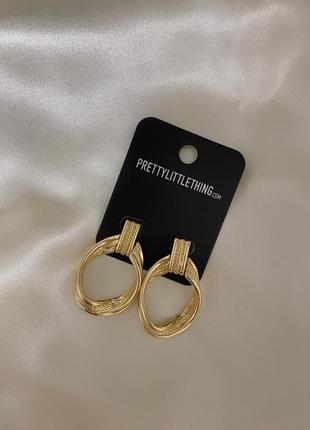 Сережки prettylittlething