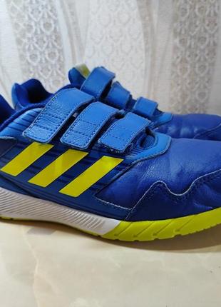 Бігові кросівки adidas