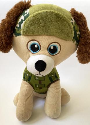 Великий гарний собака іграшка у військовій формі4 фото