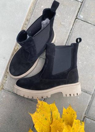 Ботинки челси из натуральной замши черные зимние