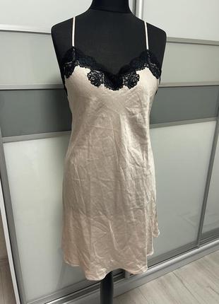 Шовкова ночнушка