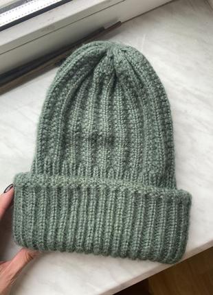 Шапка зимня жіноча