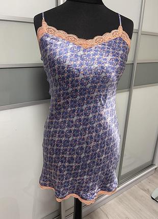 Шовкова ночнушка