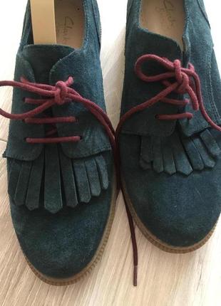 Замшеві туфлі мокасини clarks