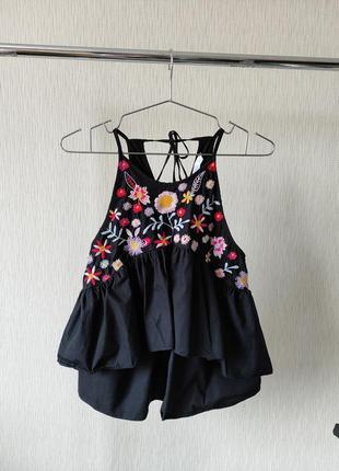 Красивый коттоновый топ с рюшами и вышивкой zara