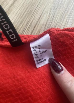 Маленька гарна  червона сукня з текстурованої тканини h&m3 фото