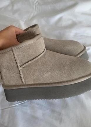 Ugg no brand platform grey