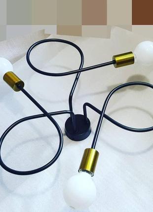 Люстра на три лампи з золотим цоколем.3 фото