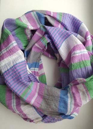 Стильний шарф з цікавим принтом1 фото