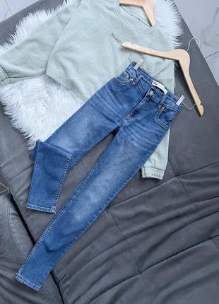 Джинси levi’s