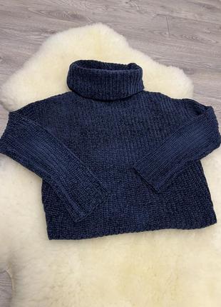 Мягенький в’язаний светр