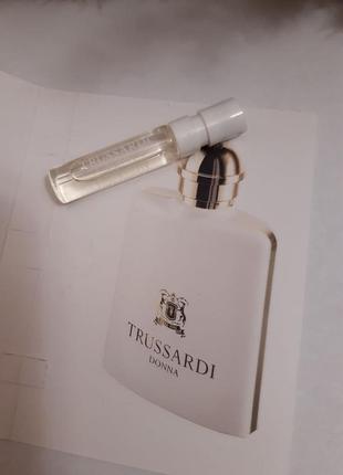 Trussardi donna trussardi 2011 парфумована вода (пробник)2 фото