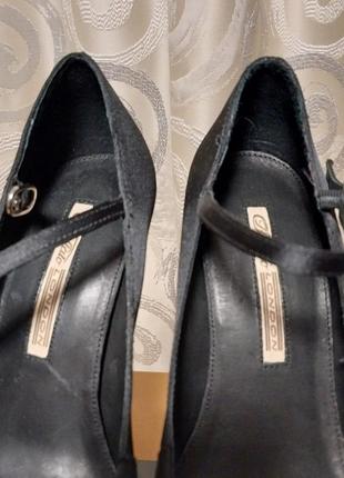 Нарядні стильні атлас + шкіра брендові туфлі bufalo london4 фото