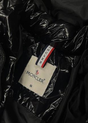 Зимнее пальто пуховик с натуральным мехом енота moncler4 фото