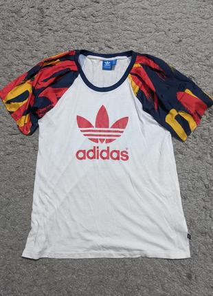 Класна та екслюзивна футболка adidas originals, size m(uk14), стан чудовий1 фото