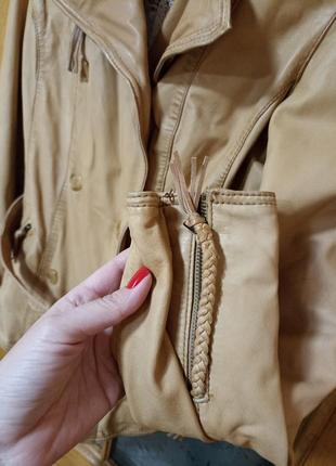 Бомбезная кожаная куртка marc cain,p.n 46 фото