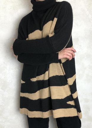 Интересный итальянский вязаный свитер разлетайка оверсайз дизайнерский уютный теплый свободный плед туника платье универсальный размер италия3 фото