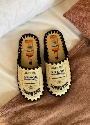 Фетровые тапки ручной работы с принтом
