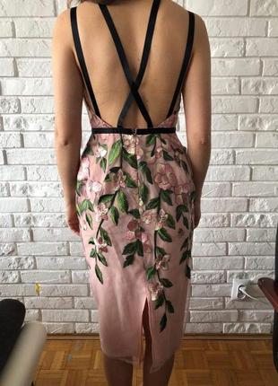 Розпродаж! сукня asos міді з квітковою вишивкою та відкритою спиною8 фото