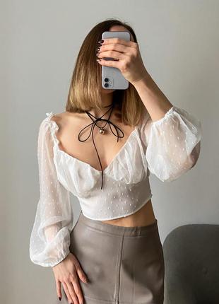 Укорочена блуза в горошок6 фото