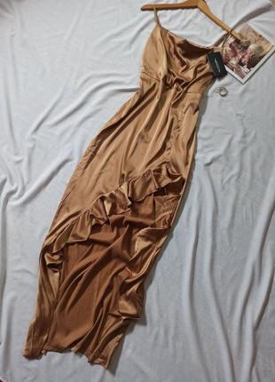 Золотистое сатиновое  платье со сборкой на груди и оборками/рюшами/с вырезом6 фото