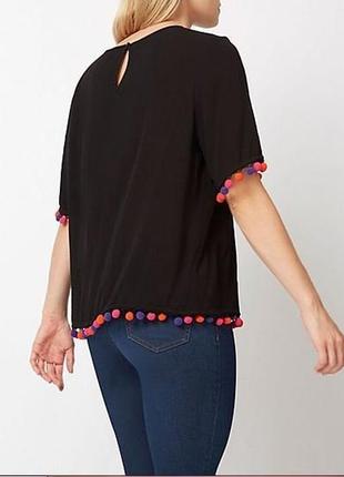Вискозная футболка блуза с разноцветными помпонами от george3 фото