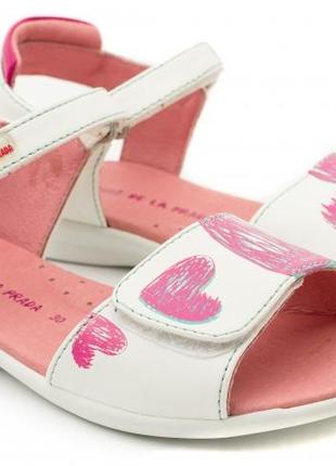 Босоножки agatha ruiz de la prada 24, 25р