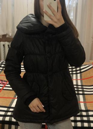 Классная теплая куртка 🖤1 фото