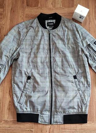 Куртка бомбер pull and bear