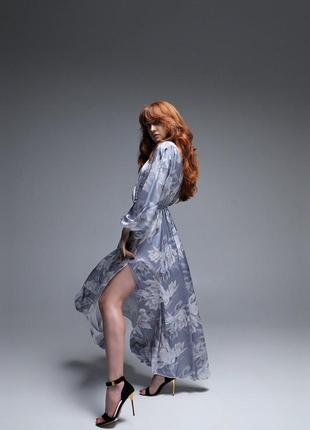 Сукня із срібного шовку8 фото