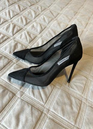 Туфлі лодочки човники steve madden 37