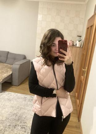 Женская жилетка
