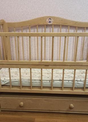 Детская кроватка