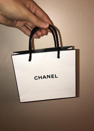 Білий з чорним подарунковий пакет шанель chanel1 фото