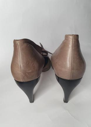 Удобные женские кожаные туфли farrutx фаруткс на высоком каблуке2 фото