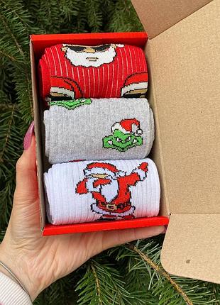 Бокс новогодних носков на 3 пары в подарочной коробке