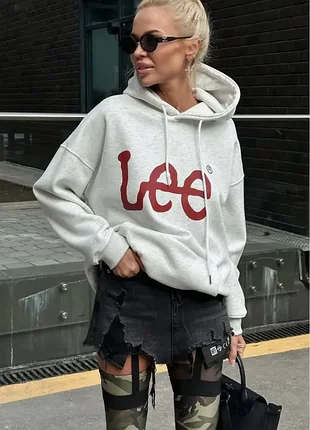 Трендовое утепленное худи оверсайз с принтом / кенгуруми на флисе