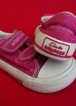 Кроссовки clarks pink 24-25 размер 3
