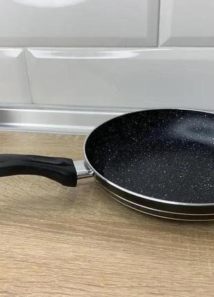 Сковорода 18 см чорний мармур unique un 5151 | антипригарна сковорода мармурова сковорода