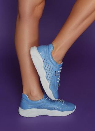 Летние кожаные кроссовки с перфорацией мокасины кеды балетки слипоны кросівки голубые1 фото