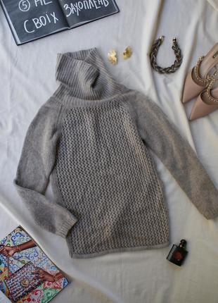 Брендовий світер з хомутом у складі вовна кашемір