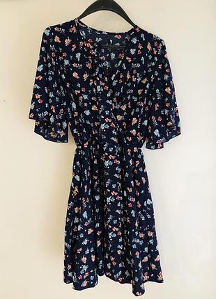 Легка сукня