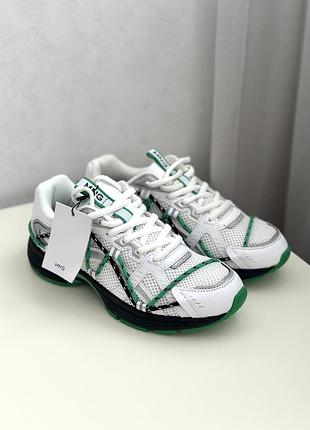 Новые кроссовки mango 37 размер