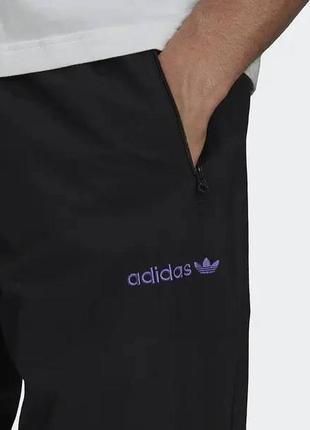 Мужские брюки blue adidas нейлоновые, карманы и манжеты на молнии, черные hn0387 размер m новые с биркой2 фото